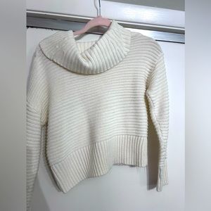 White sweater size small only warn a few times